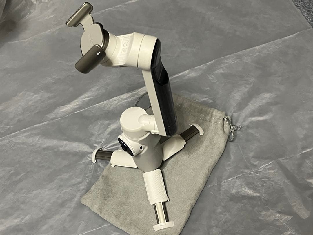 【中古】Insta360 Flow + 純正ライト付き