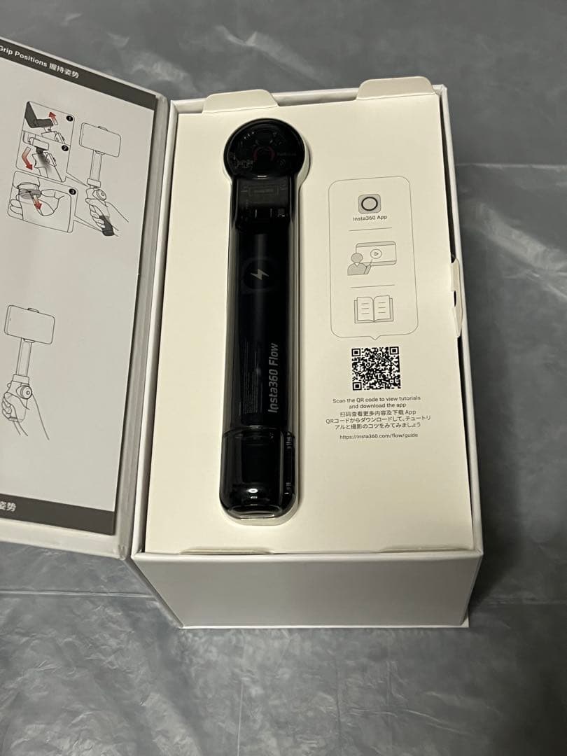 【中古】Insta360 Flow + 純正ライト付き