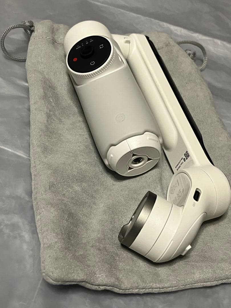 【中古】Insta360 Flow + 純正ライト付き