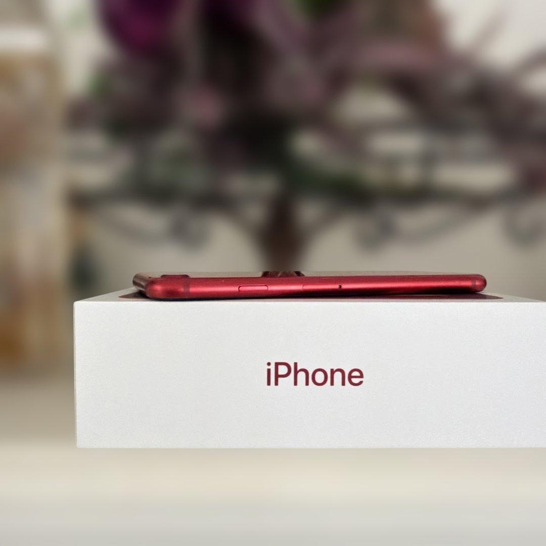iPhoneSE第2世代　SE2 64GB SIMフリー　RED 本体