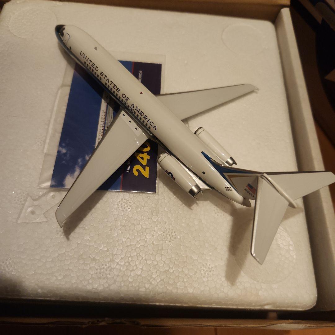 McDonnell Douglas DC-9-30 限定版240