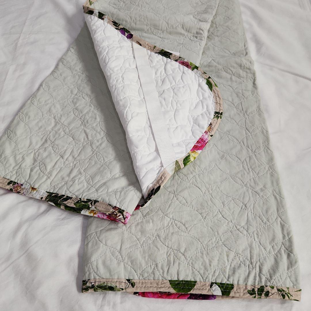 昭和西川 Fioretta水洗いキルトパッドシーツ　ダブル　⤵