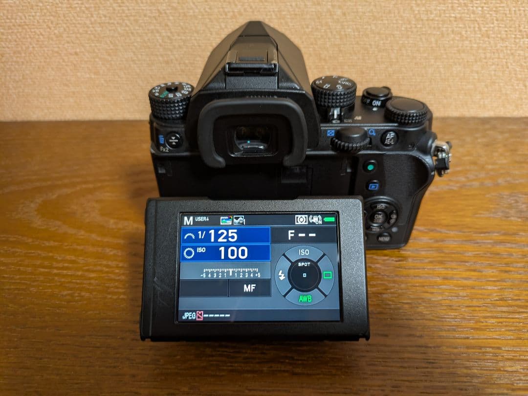 ペンタックス PENTAX KP ボディ BLACK