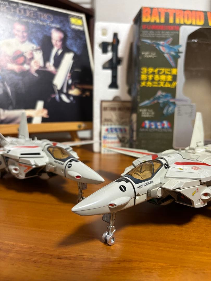 VF-1J バルキリー 1/55 二つの架