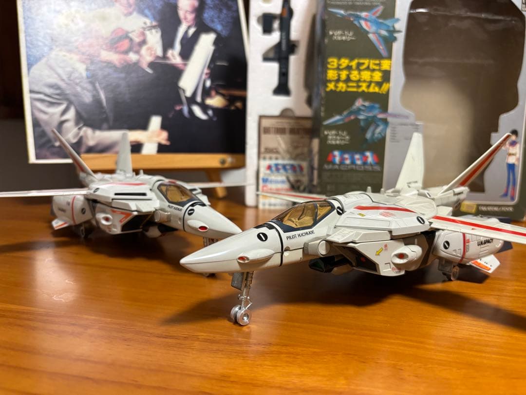 VF-1J バルキリー 1/55 二つの架