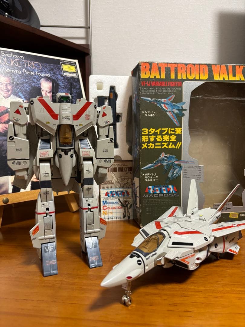 VF-1J バルキリー 1/55 二つの架