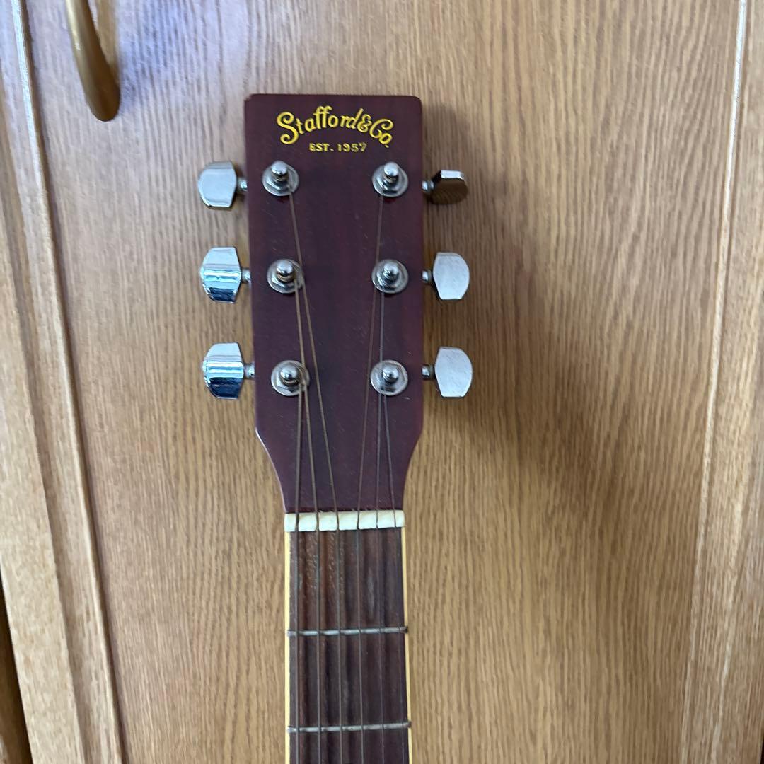 Stafford SF-250Fギター ケース付