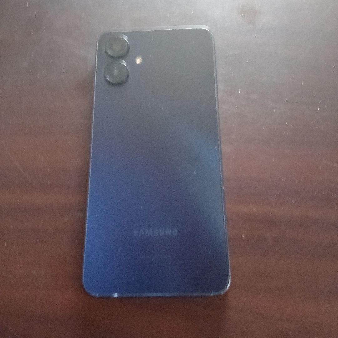 ブラック ブルー スマートフォン本体
