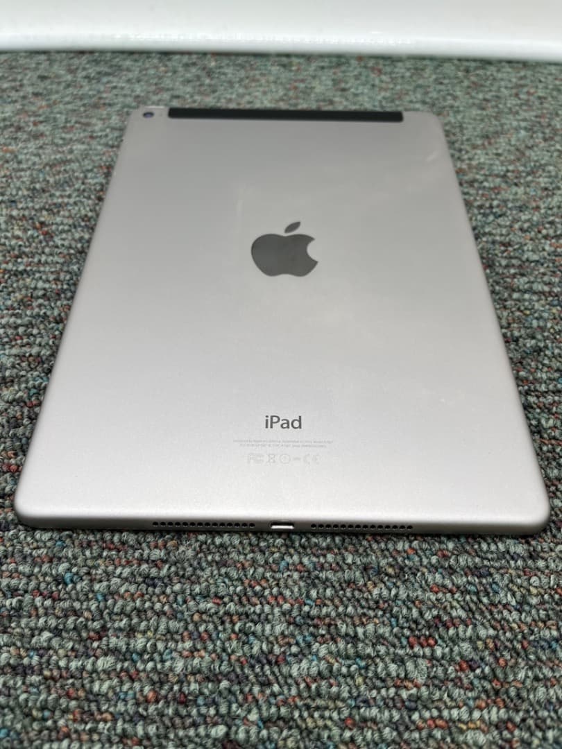 iPad Air2　Wi-Fi+Cellular　simフリー　f846