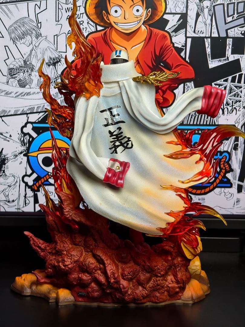 ONE PIECE サカズキ（赤犬） フィギュア PVC製 実物写真　即日発送