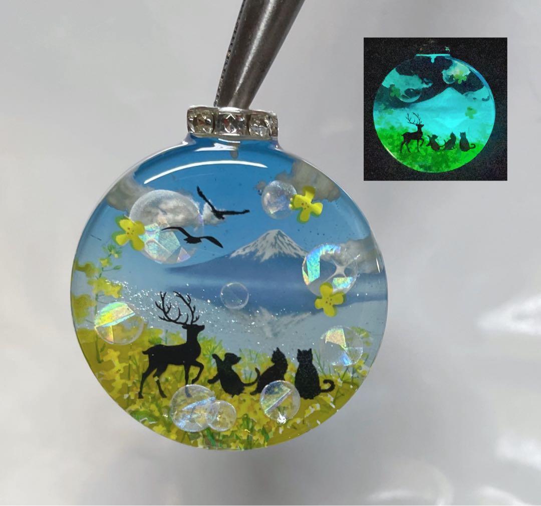 夕夏/レジン/春夜の子猫達　桜　蓄光　オルゴナイトネックレス