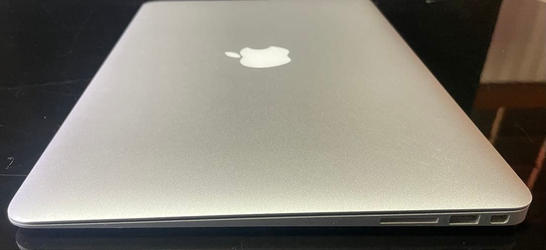 MacBook本体 Apple MacBook Air (13-inch, 2017)