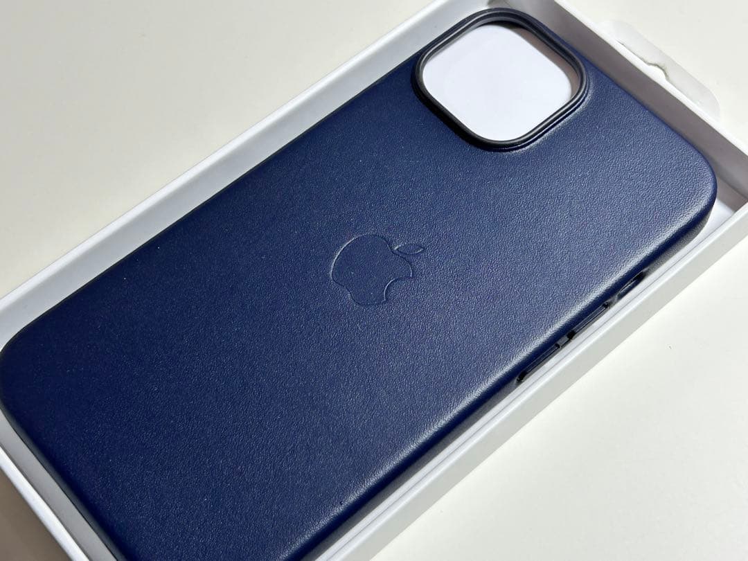 【新品】純正 iPhone 14 レザーケース・インク①