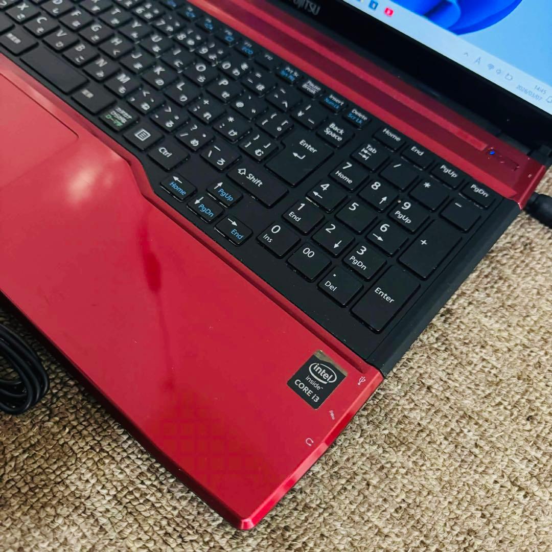 S305 富士通ノートパソコン WEBカメラSSDサクサク動くWindows11