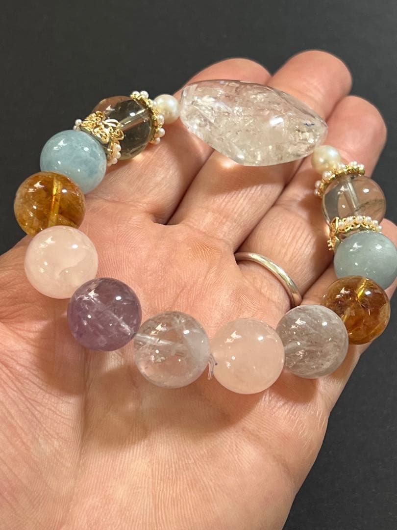 ハートの水入水晶とミックスクォーツのブレスレット