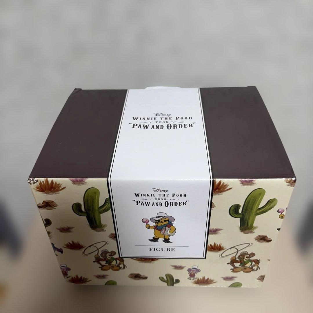 Winnie the Pooh Paw and Order フィギュア
