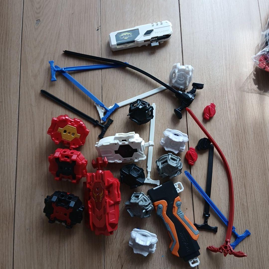 ベイブレードバースト ベイ、パーツ、ランチャーまとめ売り 初期〜GT