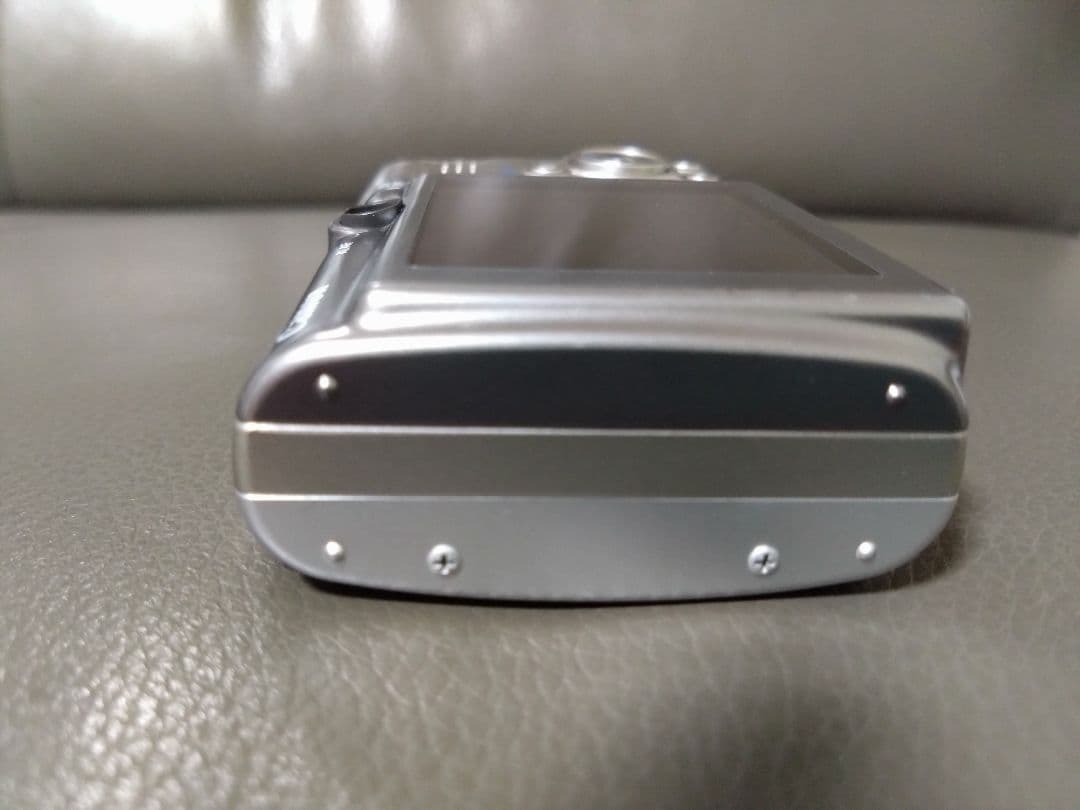 美品【動作品・備品元箱付】Canon IXY DIGITAL 810is