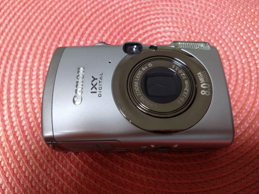 美品【動作品・備品元箱付】Canon IXY DIGITAL 810is