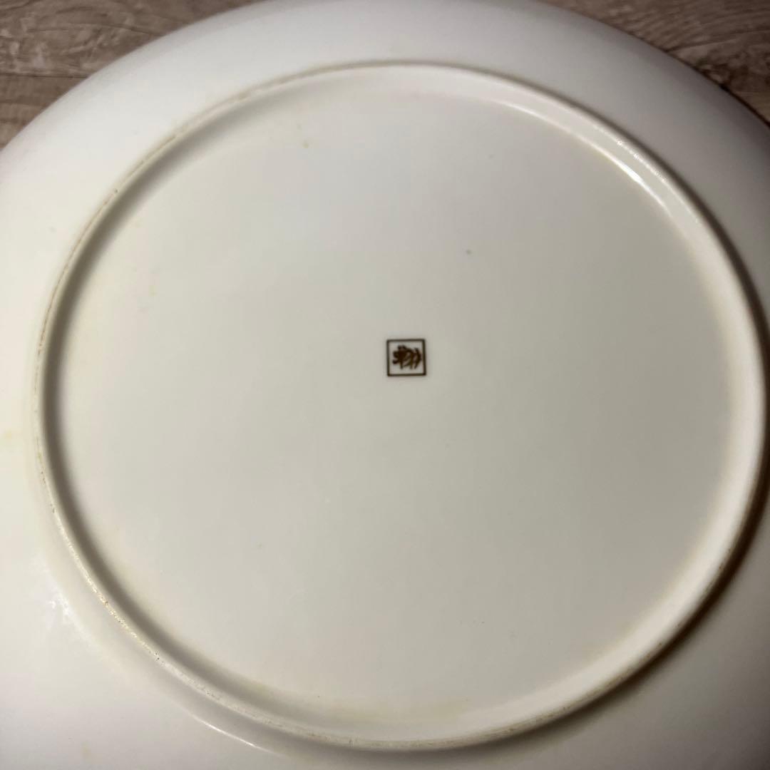 D-4 【翔山窯】うさぎ シルエット 飾り皿 中皿 金彩 和モダン 干支 縁起物