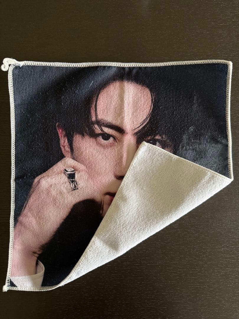 BTS ジン　JIN マイクロファイバーハンドタオル　30×30cm
