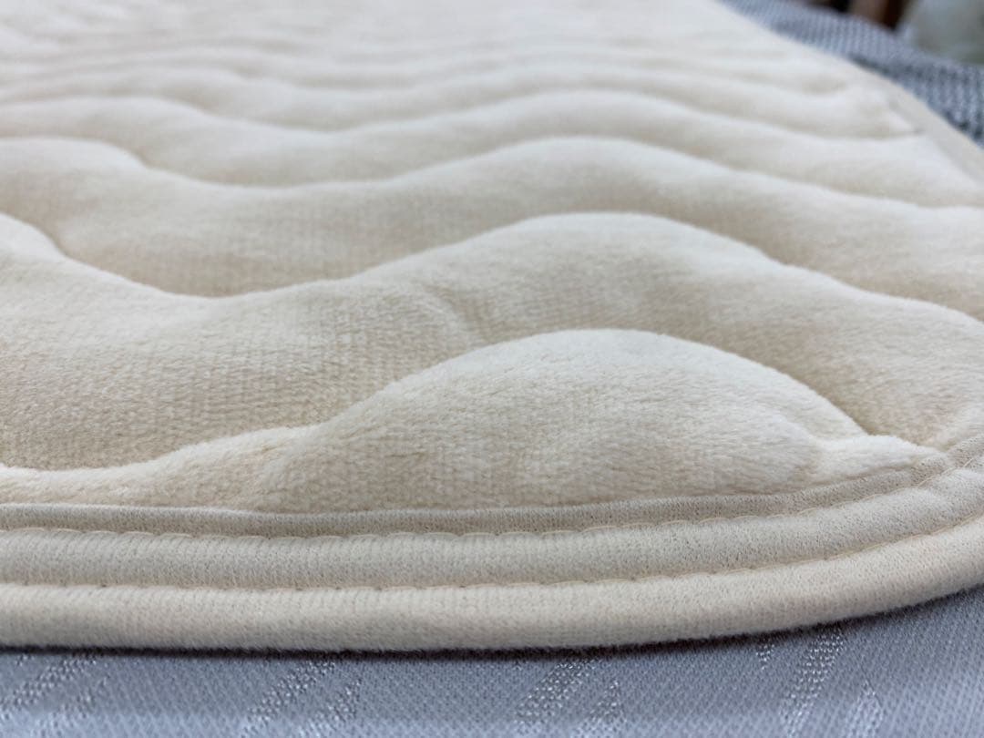 ダブルサイズ・ロマンス綿１００%敷きパッド・遠赤外線混わた使用・日本製・洗濯OK