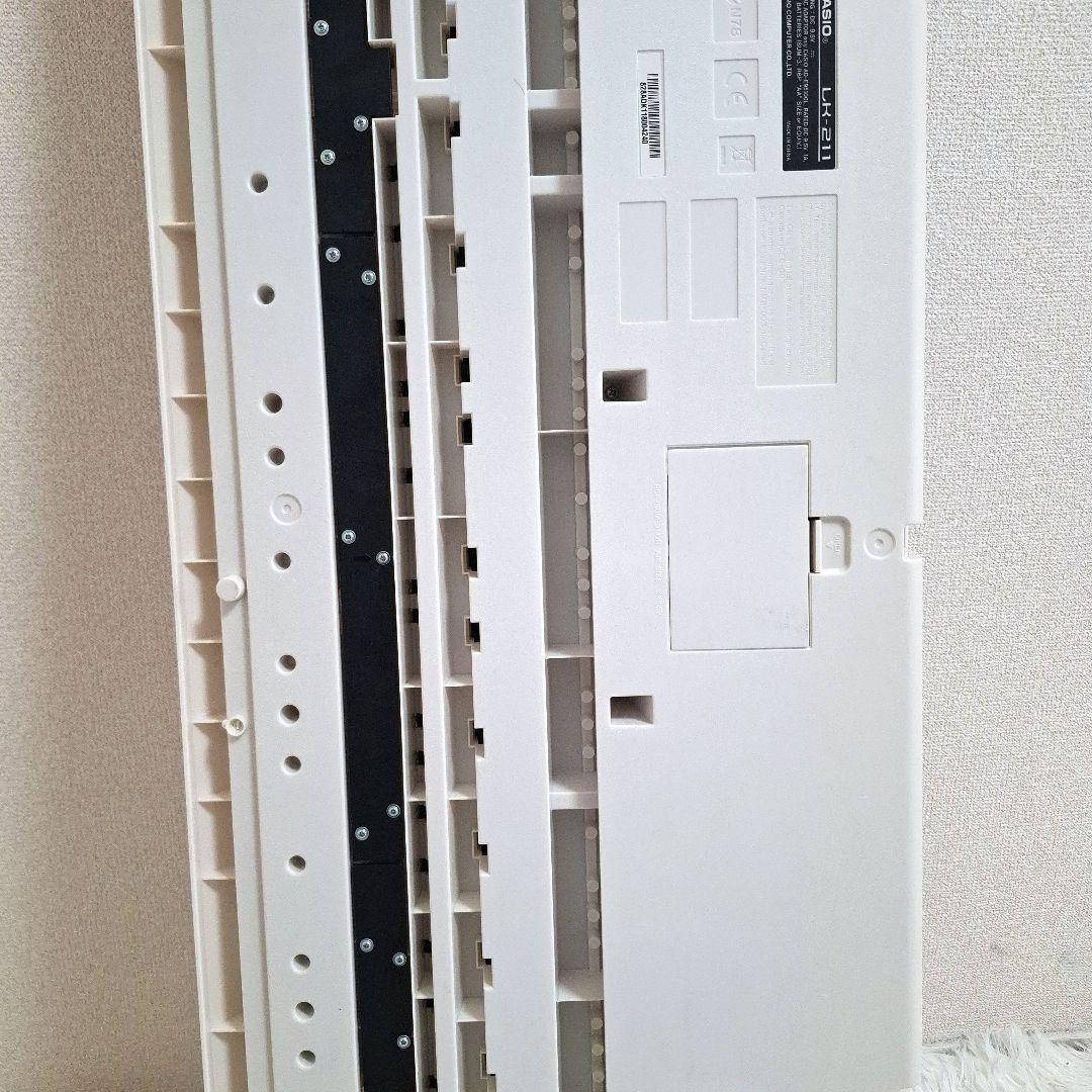 【送料無料】CASIO LK-211 電子ピアノ・キーボード ルーチェ 光ナビ