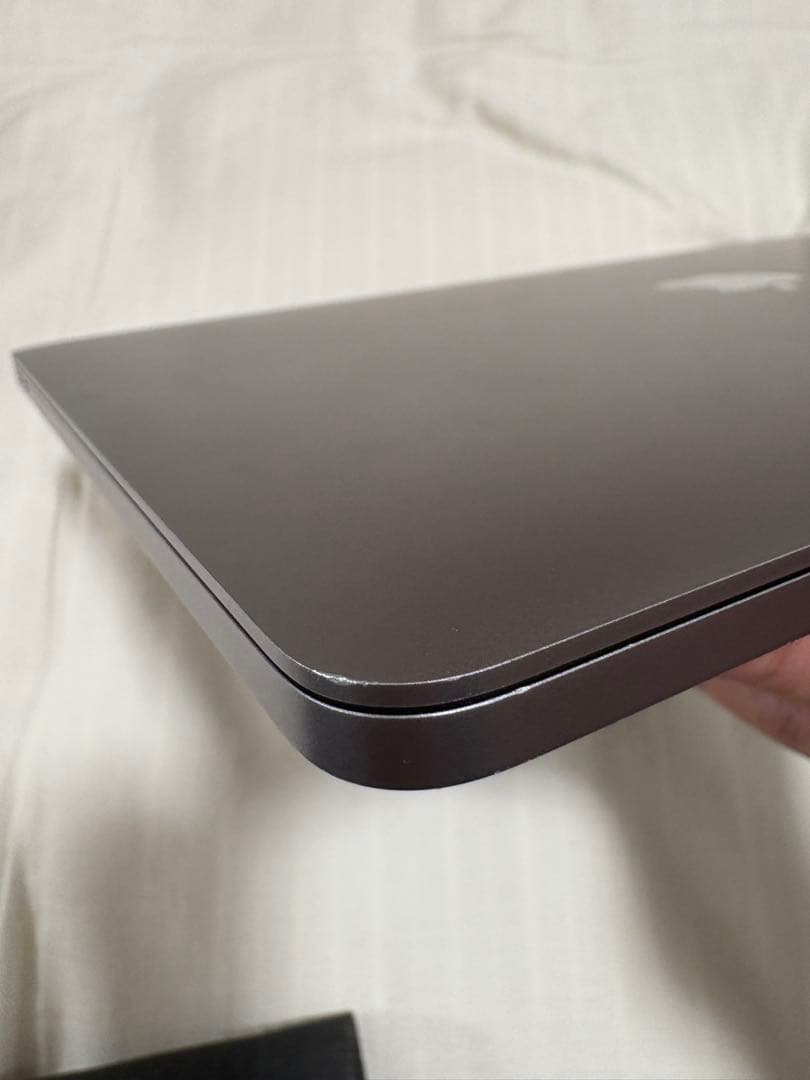 MacBook Pro 13インチ 2016年モデル／8GB