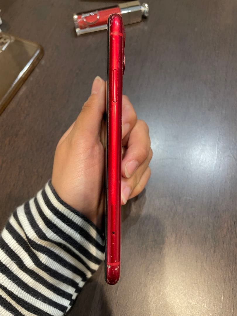 Apple iPhone 11 (128GB) 赤