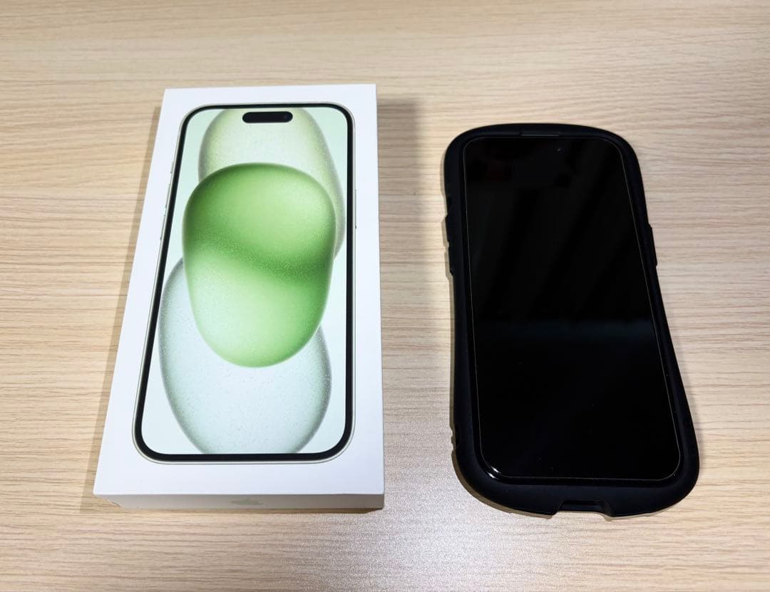 iPhone15 256GB ほぼ未使用品 Apple直購入Simフリー