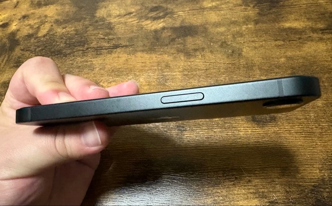 Apple iPhone16e 256GB ブラック　本体
