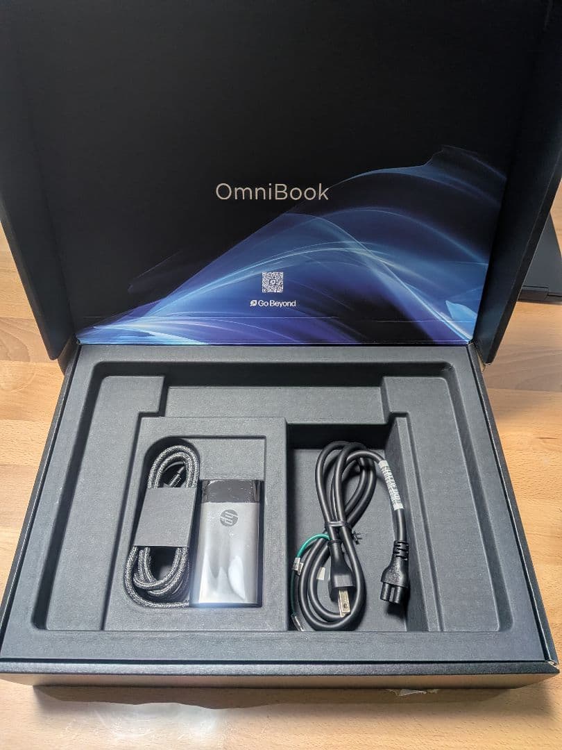HP OmniBook X Flip 14-fm0007TU ペン付、 箱あり