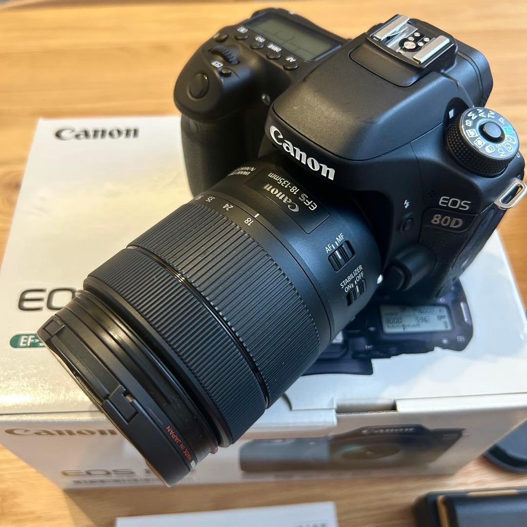 【な】【美品】Canon EOS 80D 18-135mm レンズキット