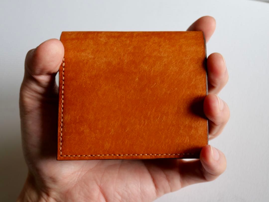 Erllen. 二つ折り財布　イタリアンレザー　マルゴー　茶色　ハンドメイド