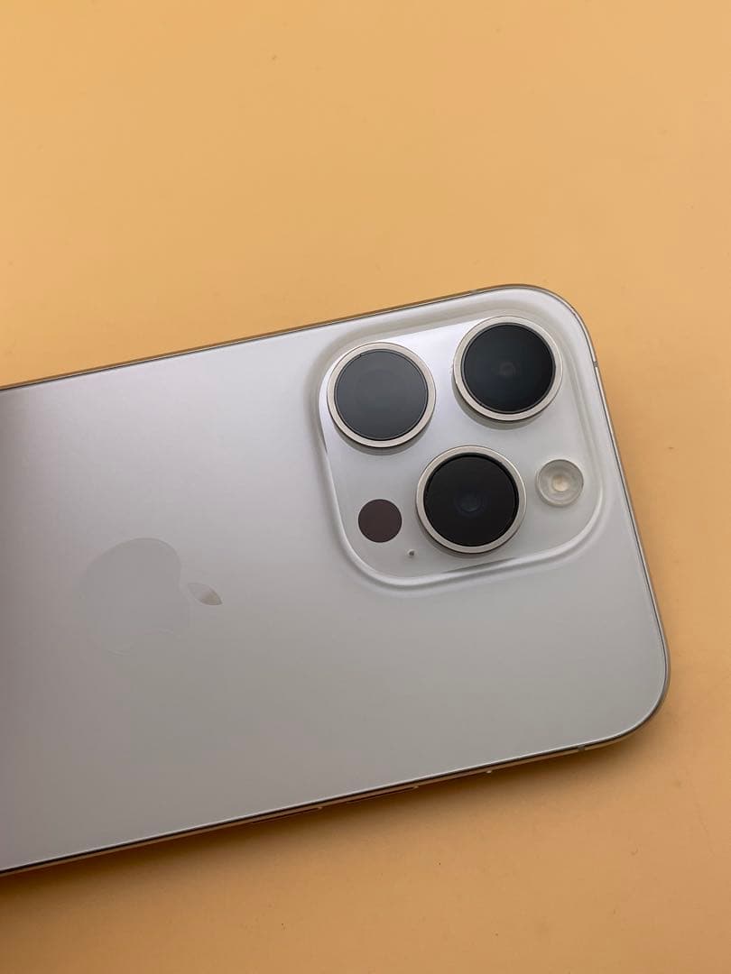 iphone 15 pro 128GB SIMフリー　バッテリー純正89％