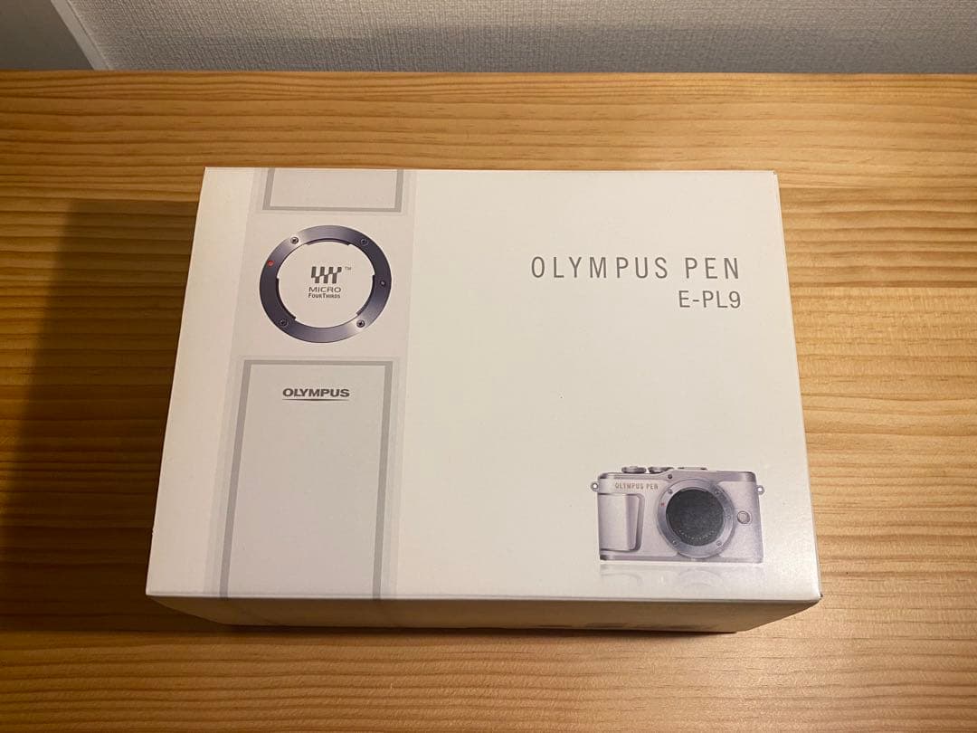 新品未開封オリンパスPEN E-PL9ダブルズームキットミラーレス一眼レフカメラ