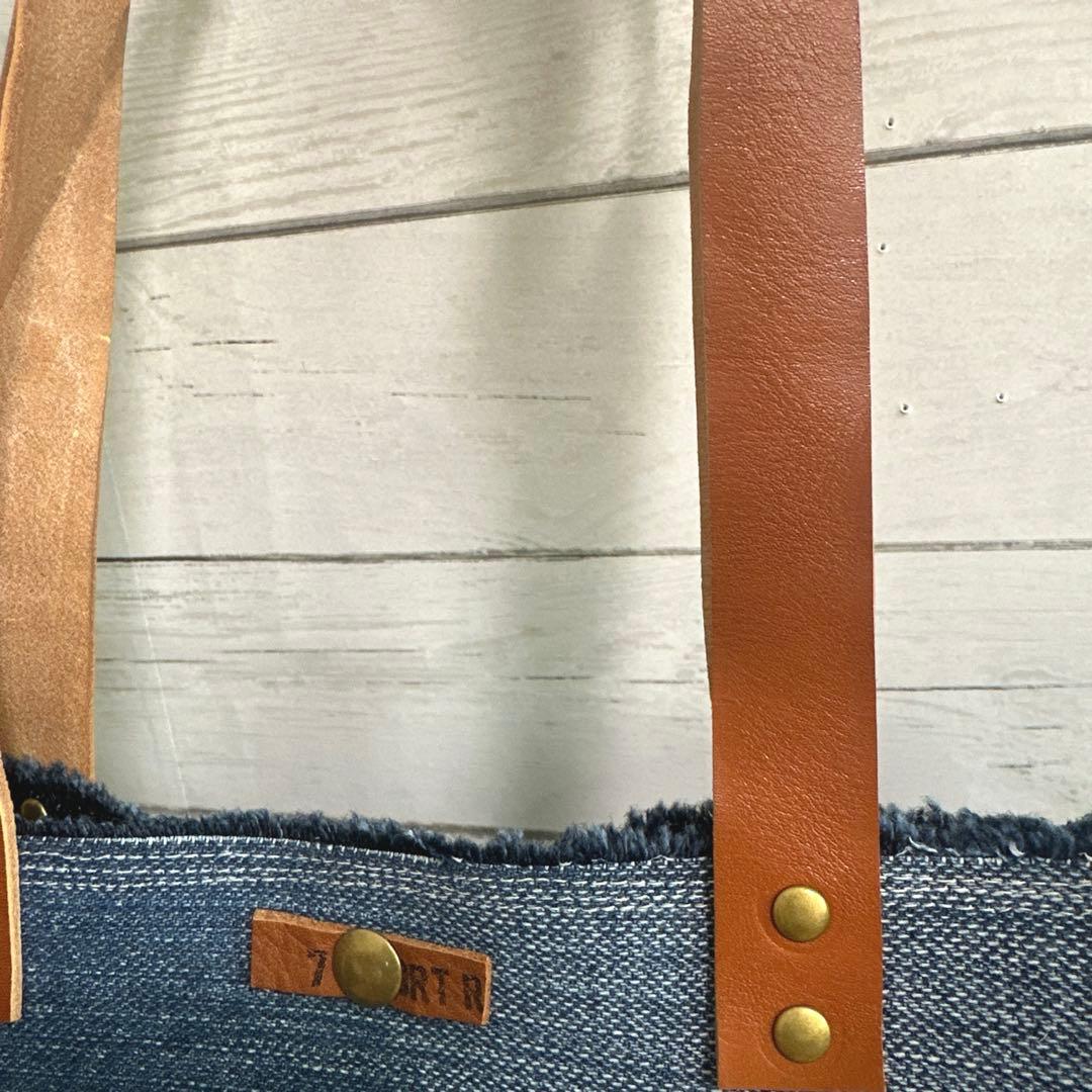 デニムリメイク　大きめトートバッグ　本革持ち手　２way