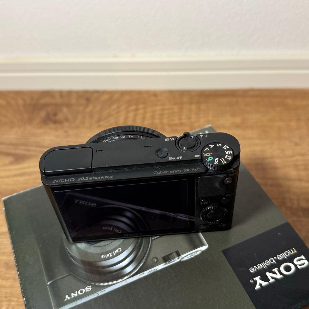 デジタルカメラ SONY Cyber-shot DSC-RX100