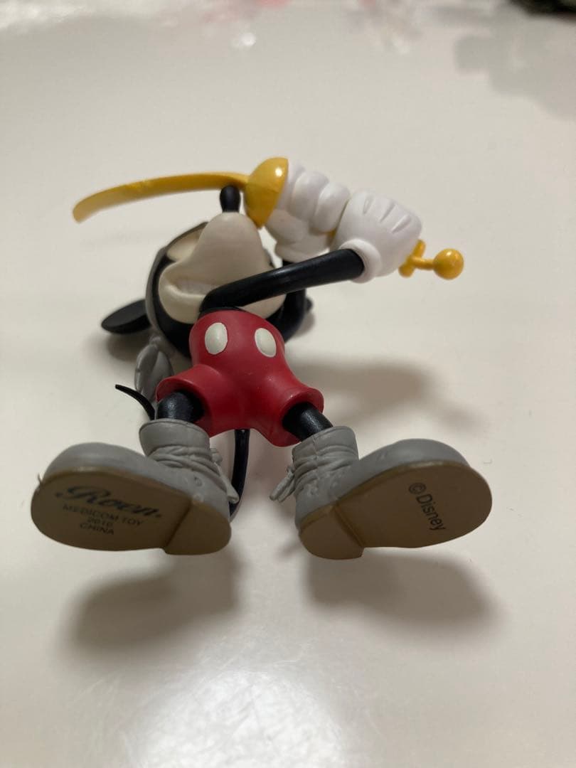 Roen新品未使用６点セット（Ｔシャツ、帽子、フィギュア3体、ストラップ