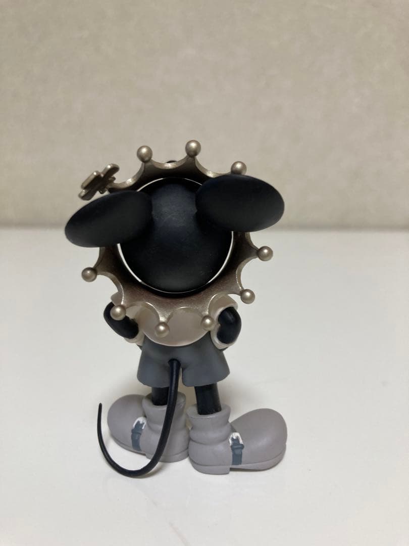 Roen新品未使用６点セット（Ｔシャツ、帽子、フィギュア3体、ストラップ