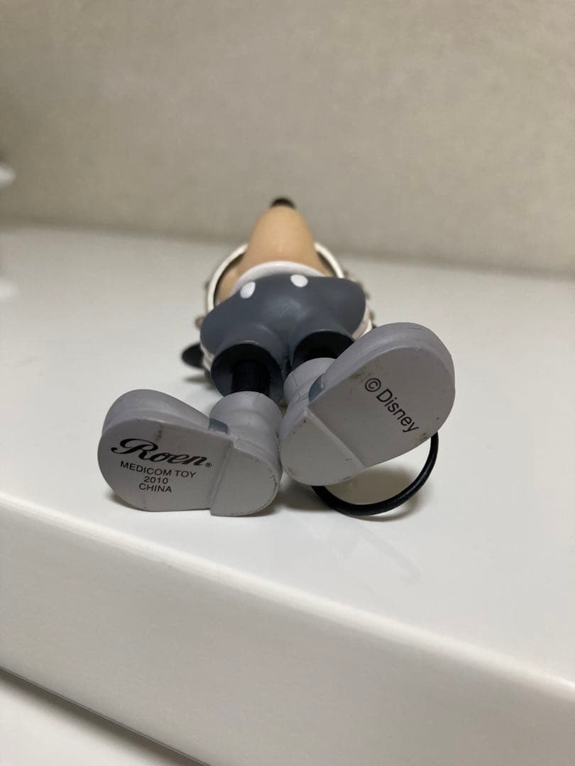 Roen新品未使用６点セット（Ｔシャツ、帽子、フィギュア3体、ストラップ