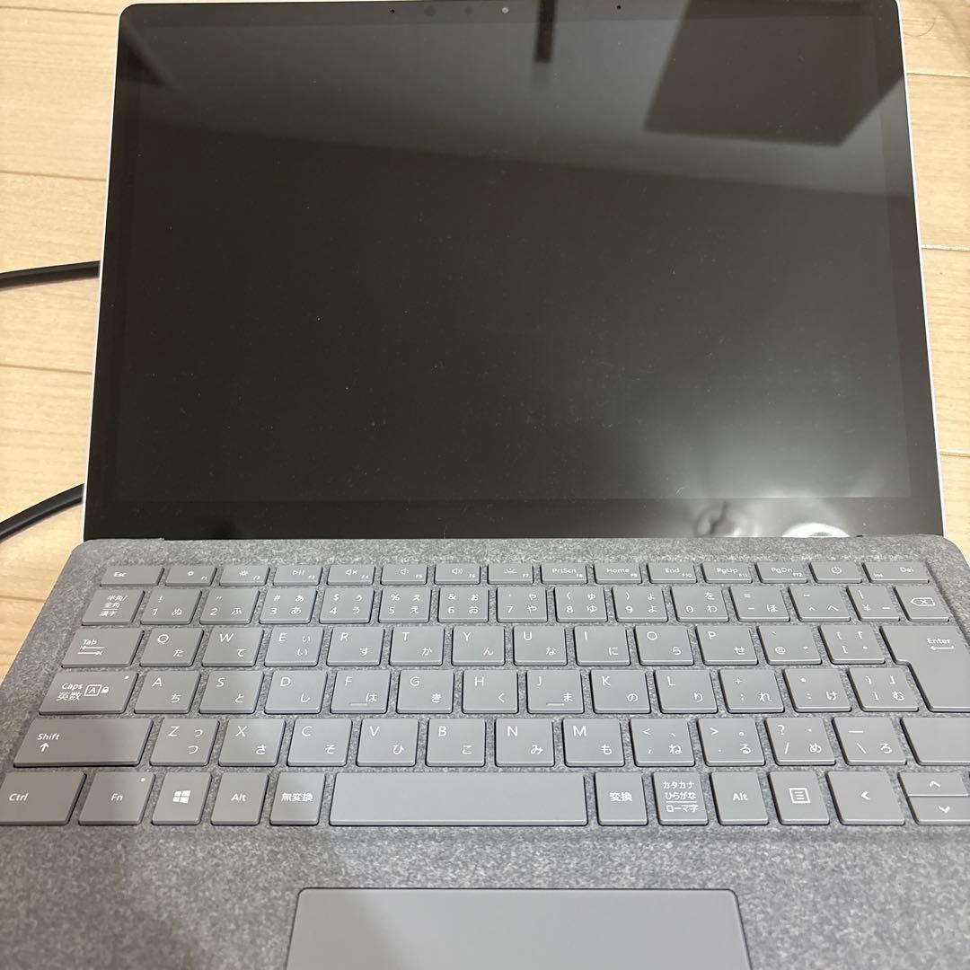 Microsoft Surface Pro シルバー 本体 ACアダプター付き