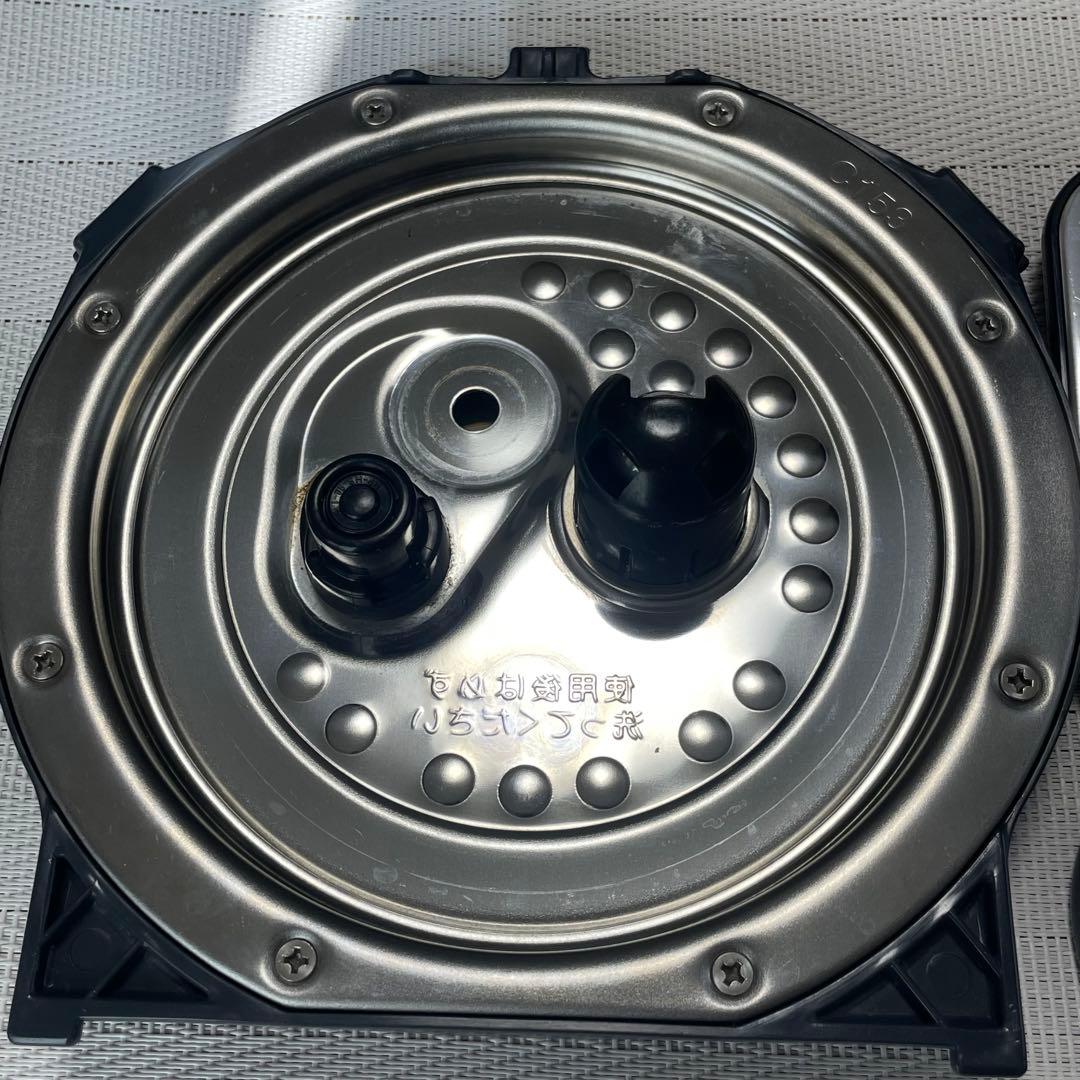 象印 ZOJIRUSHI NP-RZ05 圧力 IH 炊飯器 3合 黒