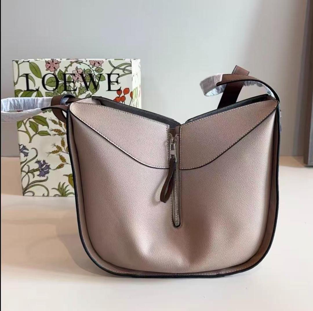 ハンモックバッグ ベージュレザーショルダーバッグ