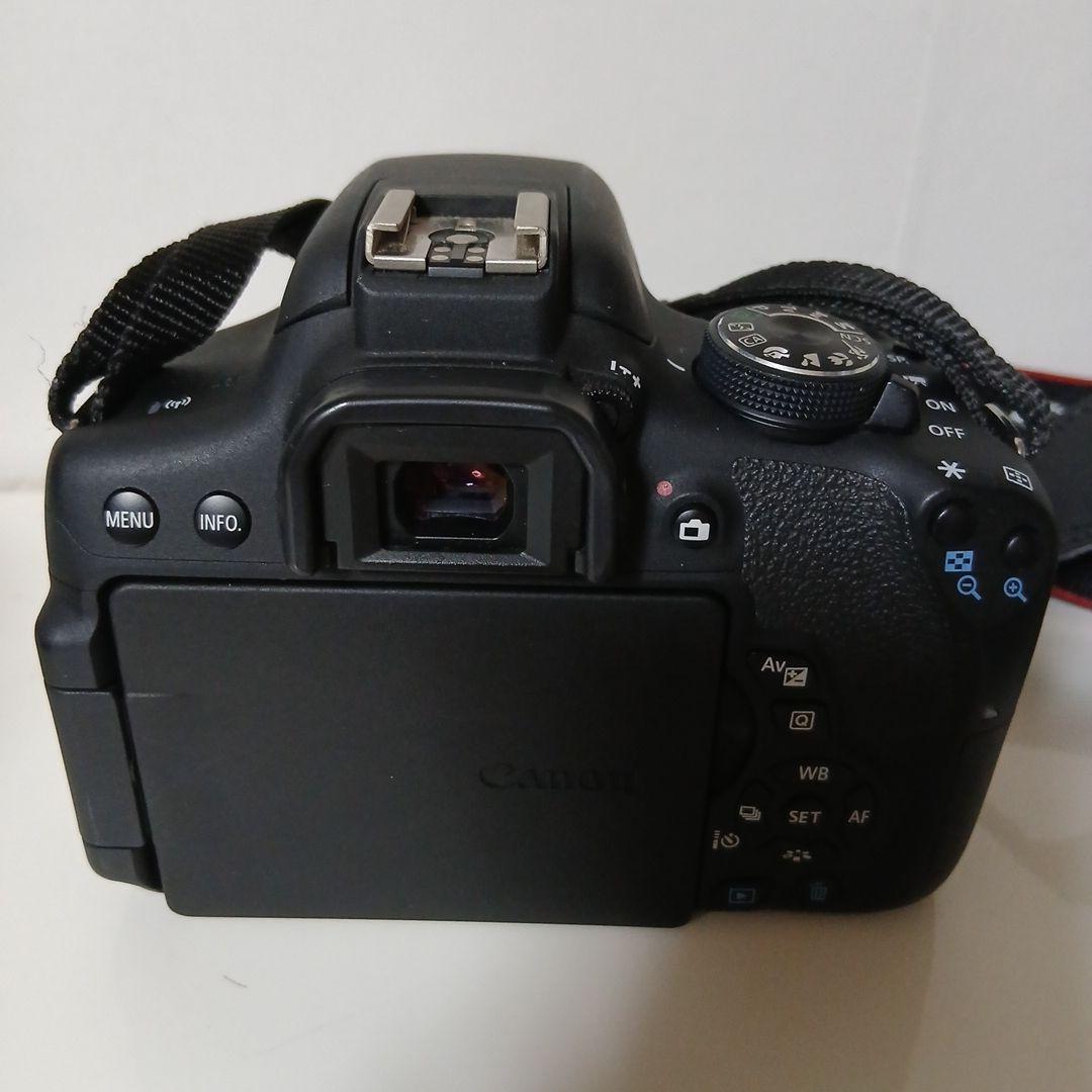 Canon EOS Kiss X8i デジタル一眼レフ