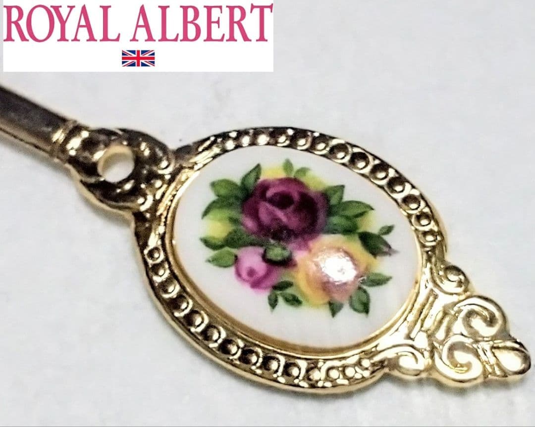 大人気ブランド食器(ロイヤルアルバートカントリーローズ大皿&ケーキサーバー)格安