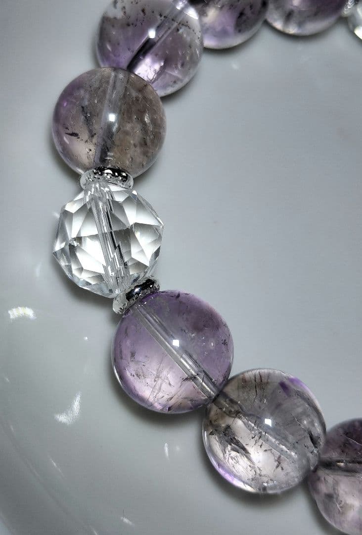 心を穏やかに整える薄紫スーパーセブン × 多面カット水晶 12.5mmブレス