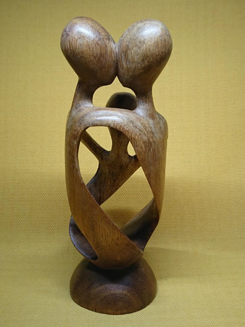 人形　木彫　アート　彫刻　オブジェ　置物　インテリア　工芸品　美術品　A1171