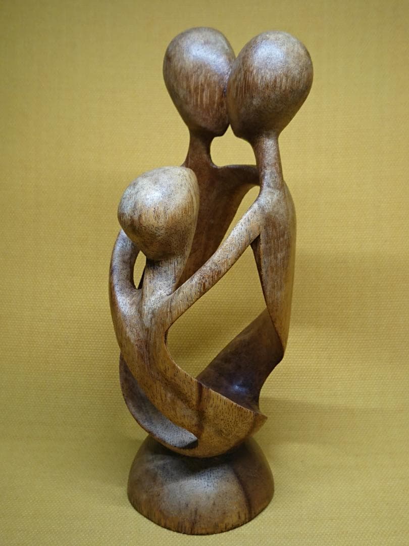 人形　木彫　アート　彫刻　オブジェ　置物　インテリア　工芸品　美術品　A1171