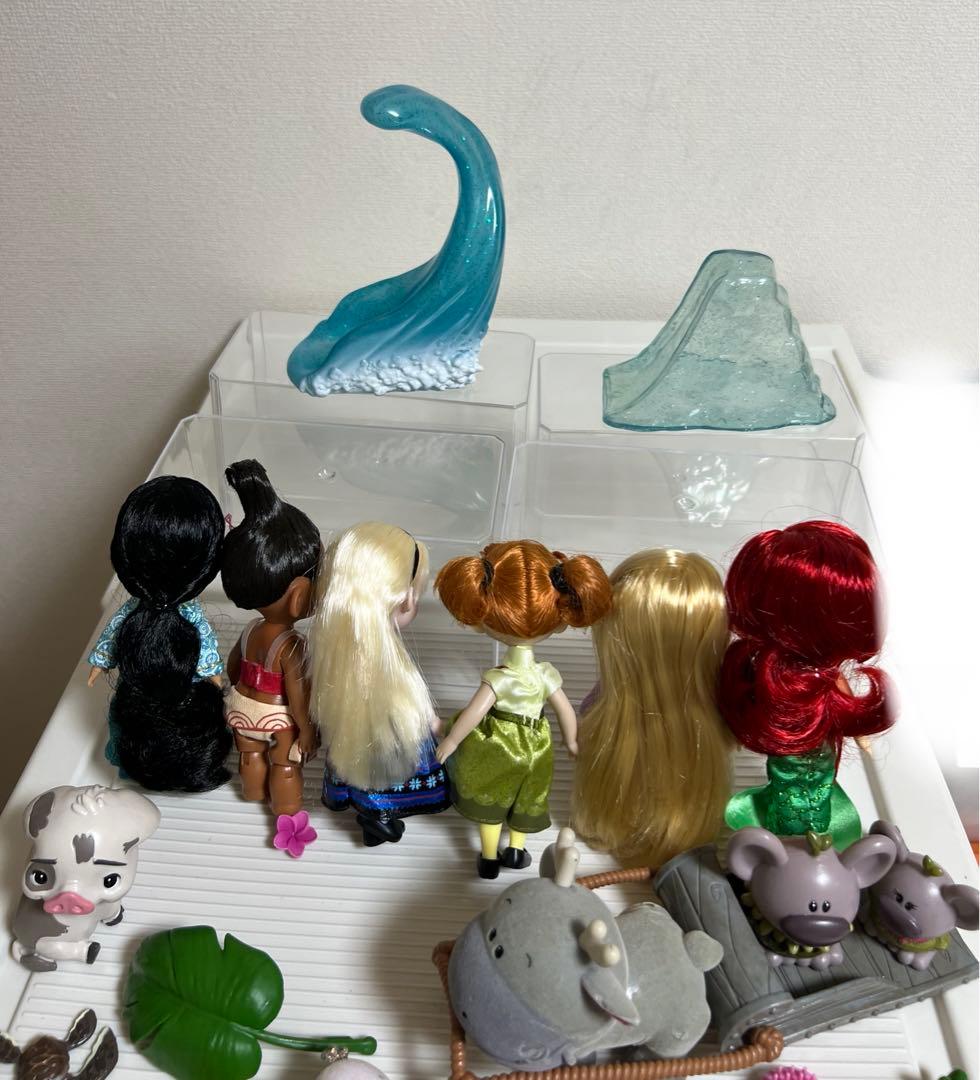 ディズニー、アニメータードール（ミニ）アナ、エルサ、モアナのお人形、小物